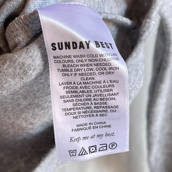 Heather Gray Long Sleeve Crop Half-Zip Top - Picture 3 of 8